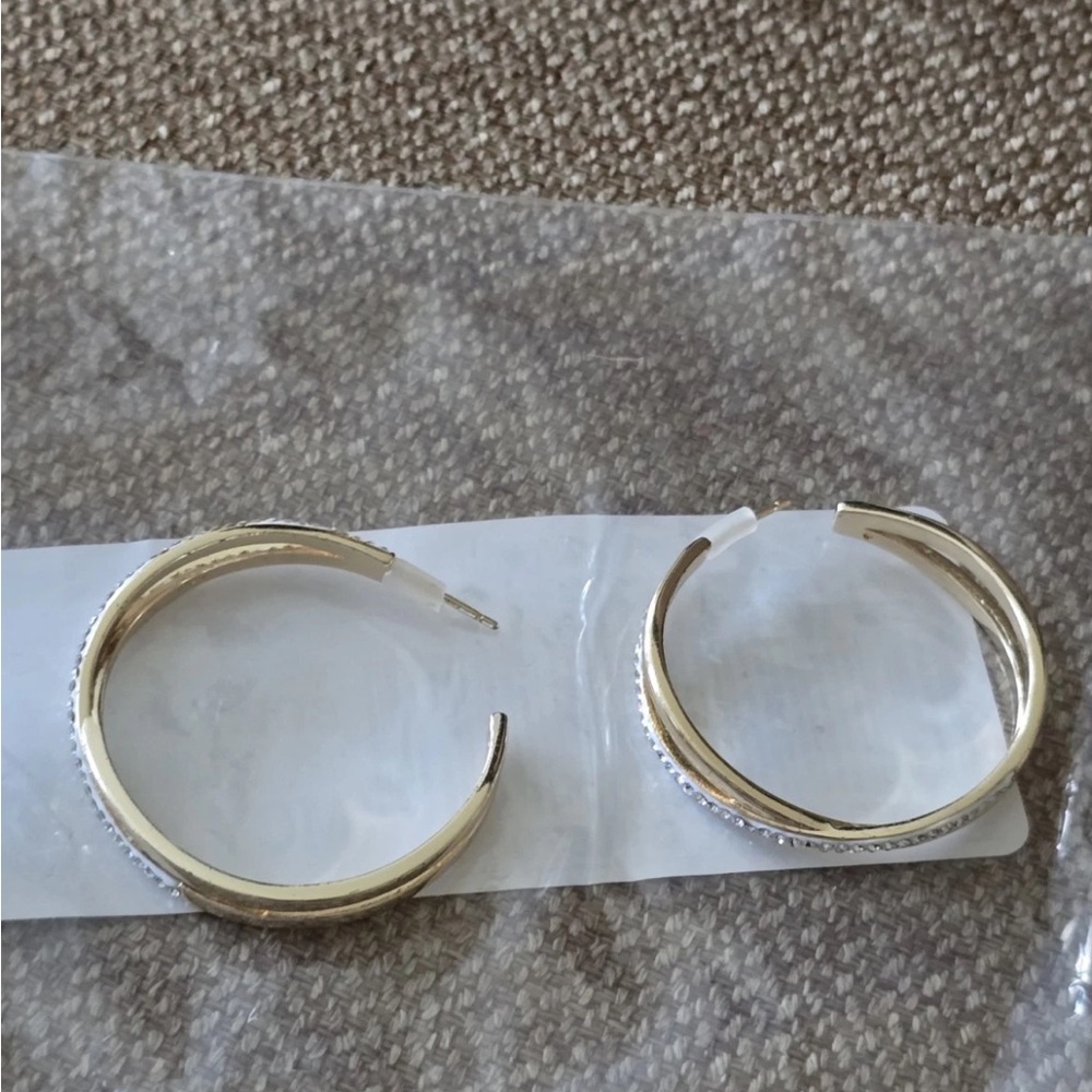 Anne Klien Elegant Gold Silver Hoop Earrings Criss Cross New - Picture 2 of 10